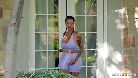 Married girl shows off her sexy body