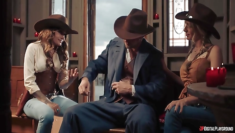 Mas titillatingo erotic pussy in bed