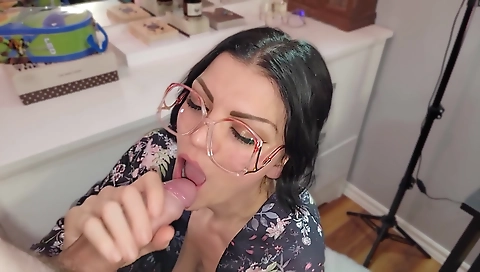 She and dildo fucks with her pussy