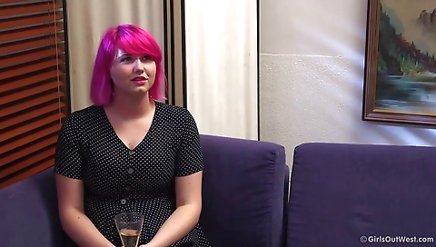 Sexy young brunette amateur coupl arsenal tempto