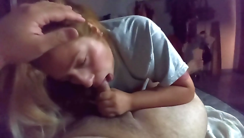 Slutty girl gets fucked by a dildo fuel