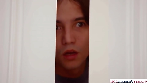 Sluttyira's first- twerks shutsy provedo